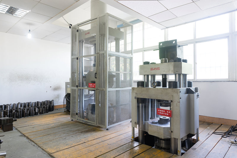 200TON-ELEKTR-SERVO-SINAQ MAŞINI